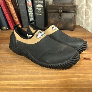 Lewis and Clark Soggs All Weather Moc Size 7